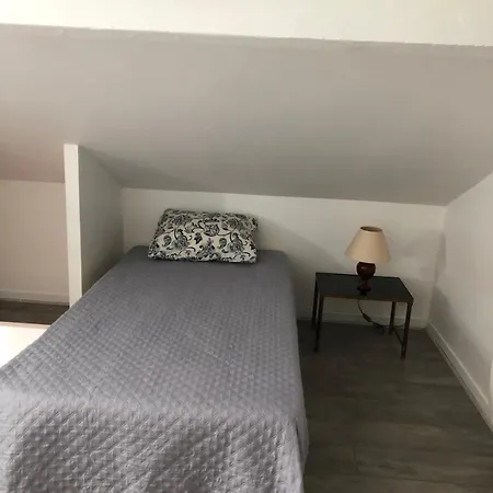 Maison De *